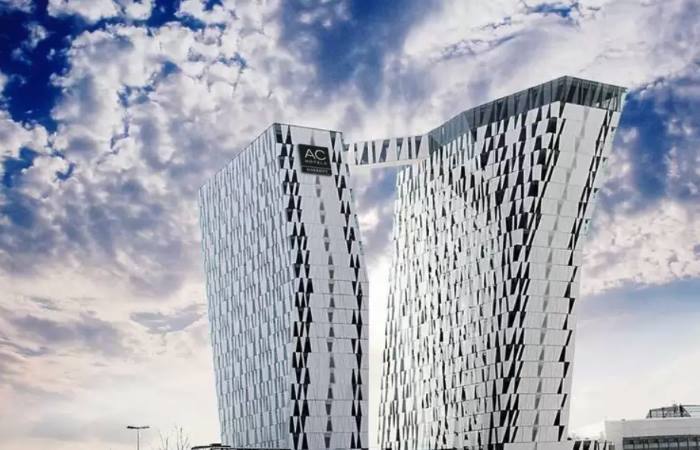 AC Bella Sky